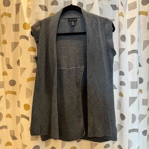 100% Merino Wool Sleeveless Open-Front Gray Knit Sweater Vest